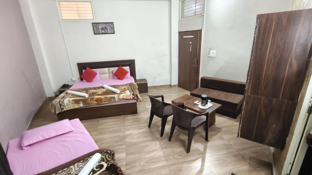 Hotel Shivanjali Palace Ujjain Εξωτερικό φωτογραφία