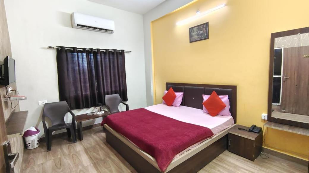 Hotel Shivanjali Palace Ujjain Εξωτερικό φωτογραφία
