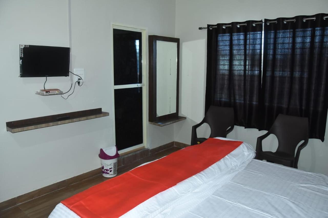 Hotel Shivanjali Palace Ujjain Εξωτερικό φωτογραφία