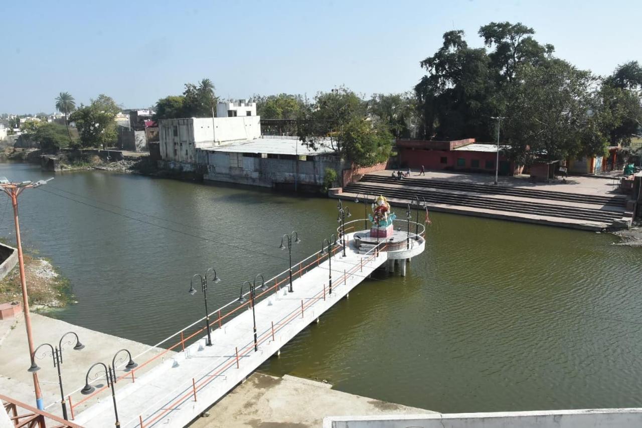 Hotel Shivanjali Palace Ujjain Εξωτερικό φωτογραφία