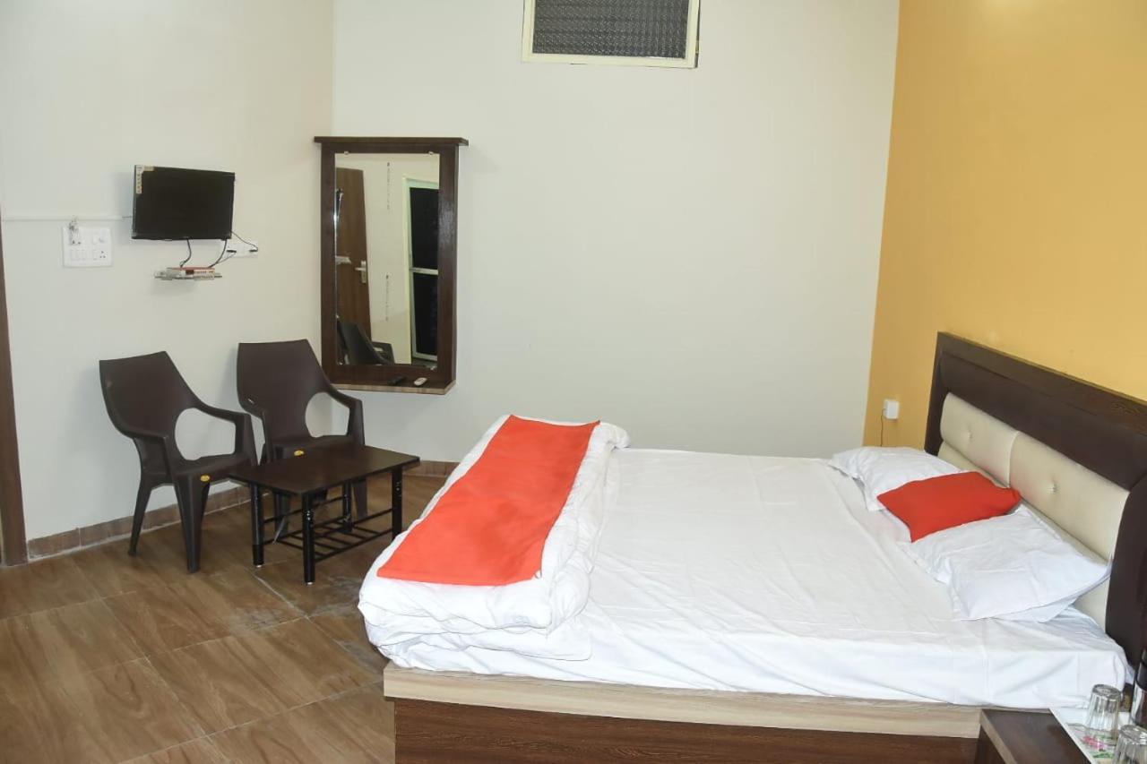 Hotel Shivanjali Palace Ujjain Εξωτερικό φωτογραφία